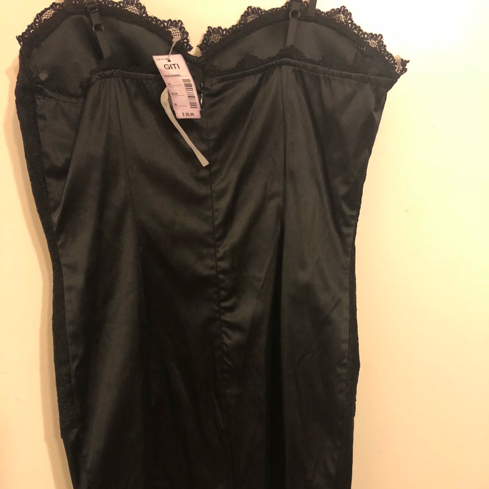 LBD - Picture 3 of 5